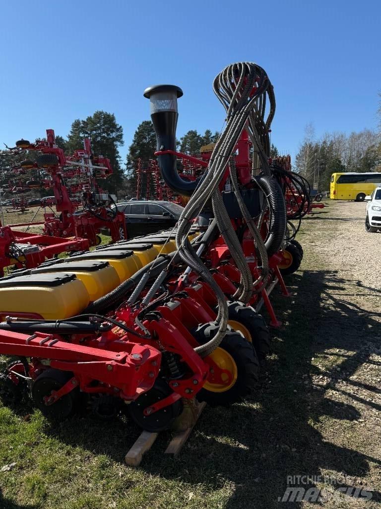 Väderstad Tempo V12 Tiksli sėjimo technika