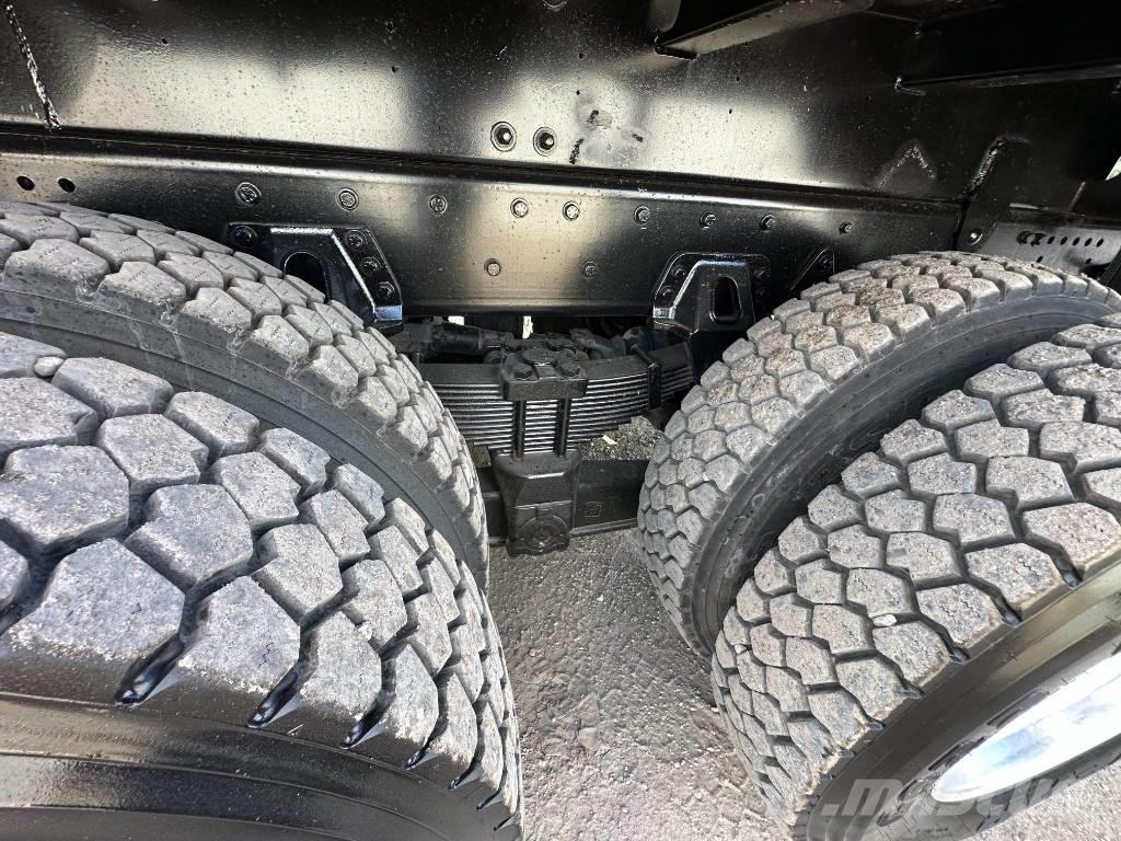 Freightliner 114 SD Kombinuotos paskirties / vakuuminiai sunkvežimiai