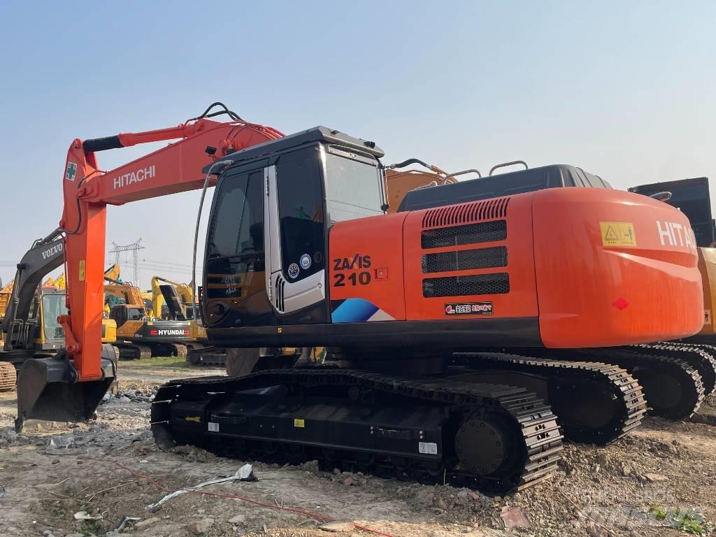 Hitachi 210LC Vikšriniai ekskavatoriai