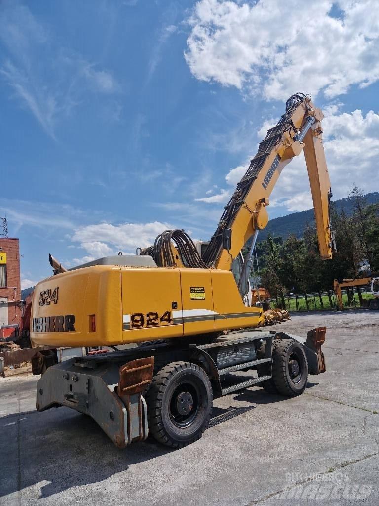 Liebherr A924C Atliekų / pramoniniai krautuvai
