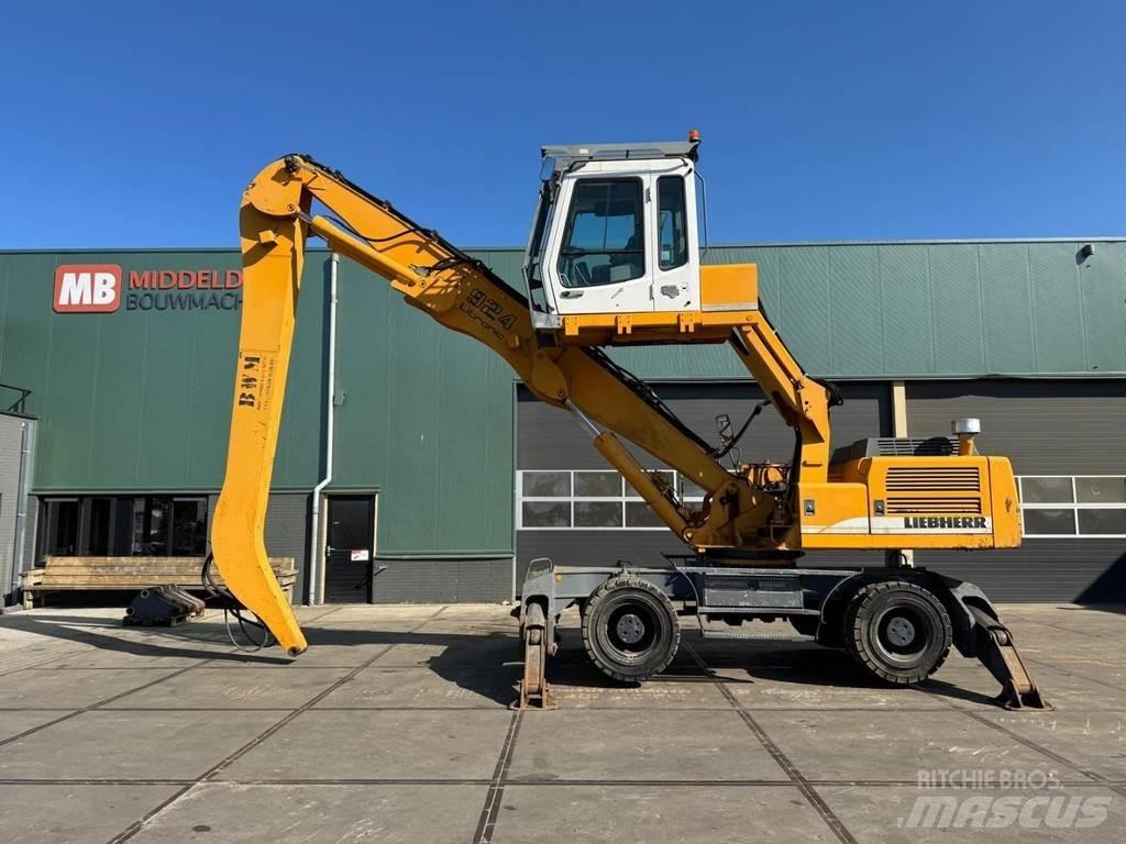 Liebherr A 924 B Atliekų / pramoniniai krautuvai