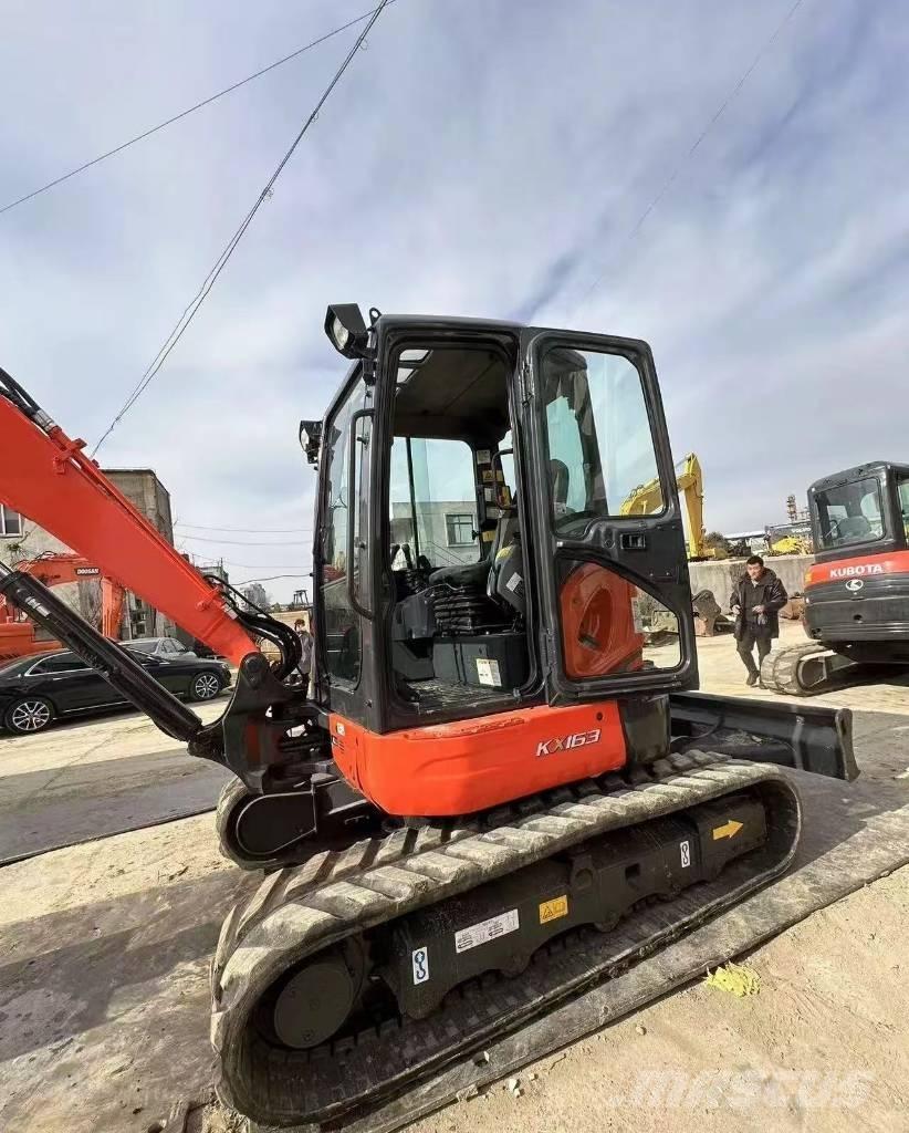 Kubota 163 Vikšriniai ekskavatoriai