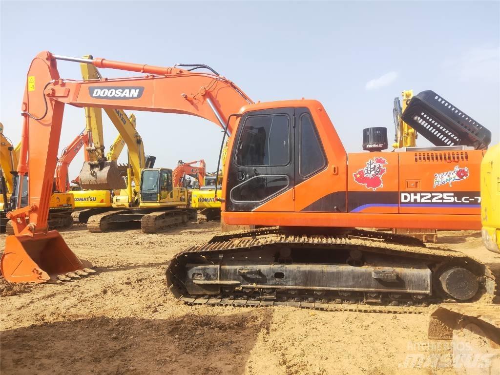 Doosan DH225LC-7 Vikšriniai ekskavatoriai