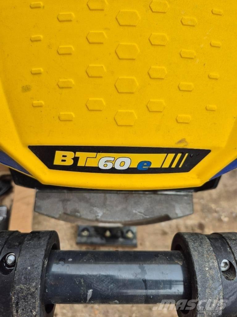 Bomag BT 60e Plūktuvai