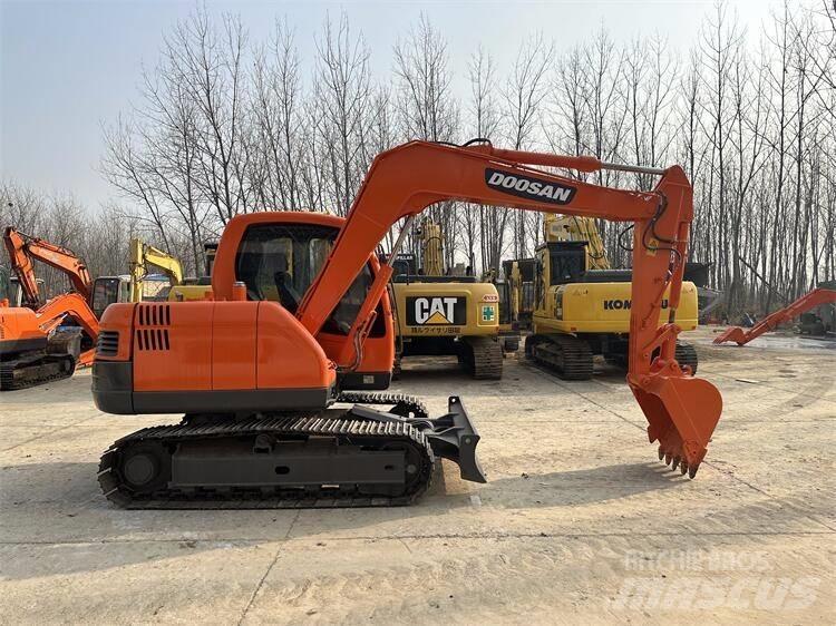 Doosan DX75 Mini ekskavatoriai < 7 t