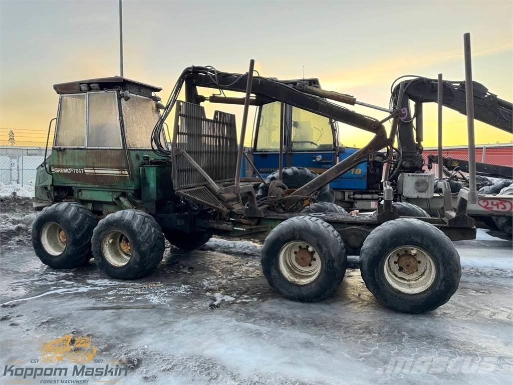 Gremo 704T Naudoti miškovežiai (Forvarderiai)