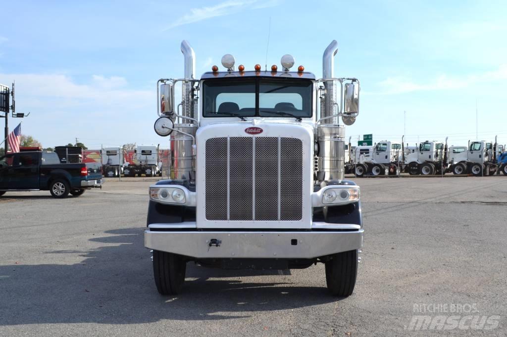 Peterbilt 389 Naudoti vilkikai