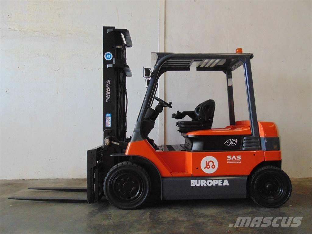 Toyota 7FBMF40 Elektriniai šakiniai krautuvai