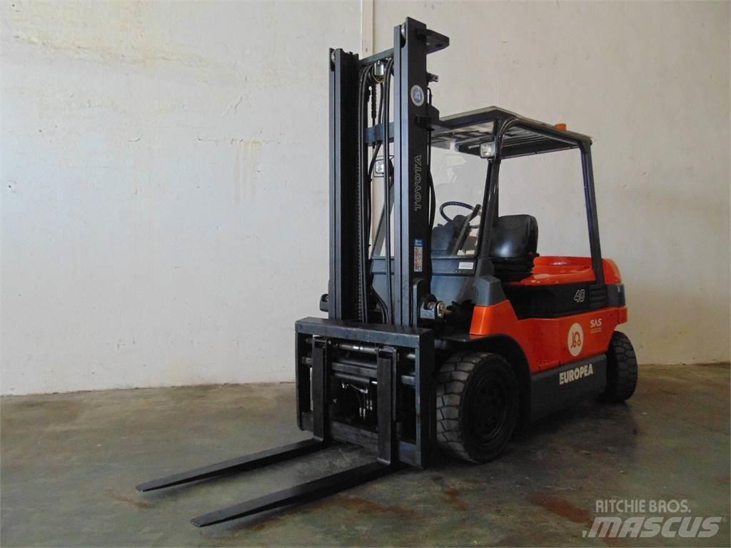 Toyota 7FBMF40 Elektriniai šakiniai krautuvai