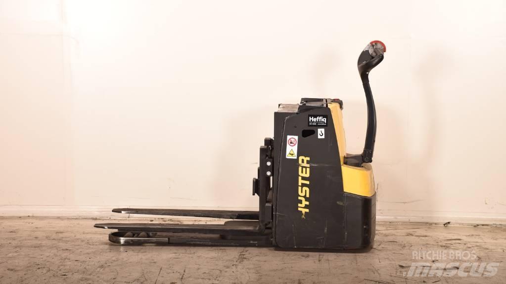 Hyster S2.4HBE Mažų aukščių keltuvai