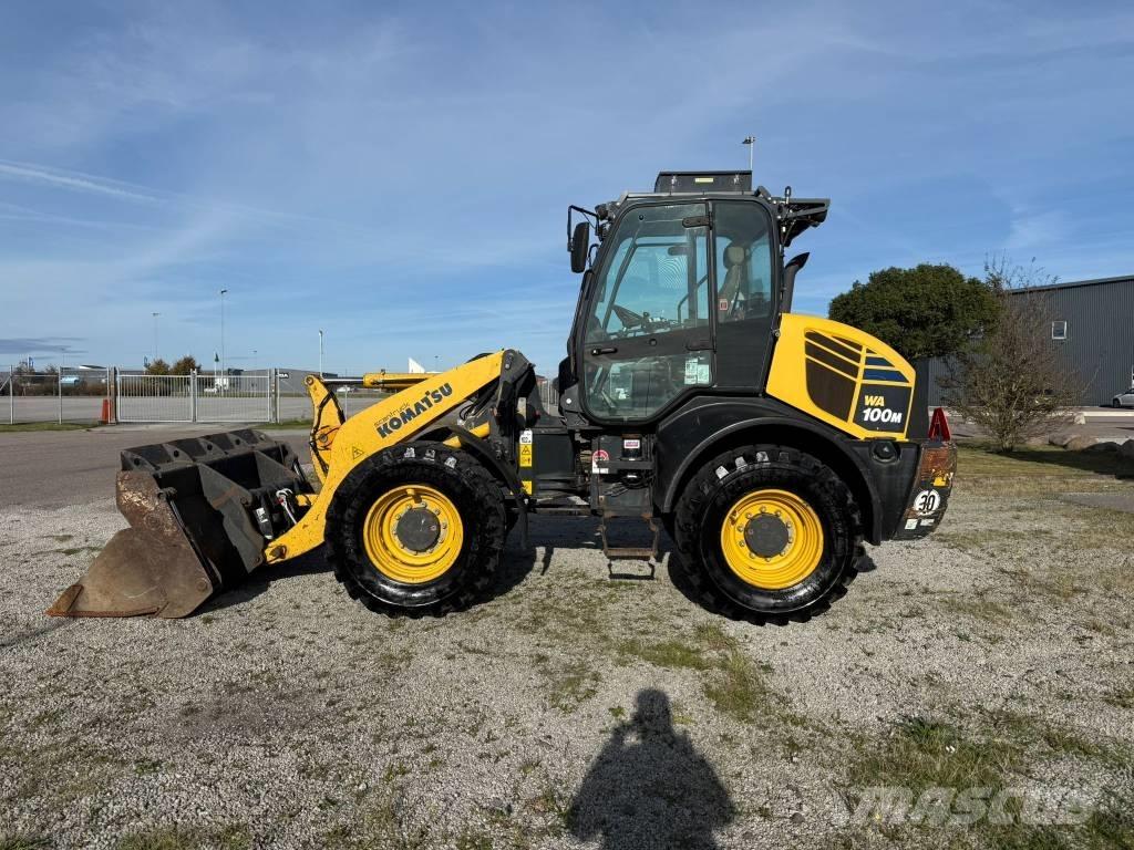 Komatsu WA 100M-7 Naudoti ratiniai krautuvai