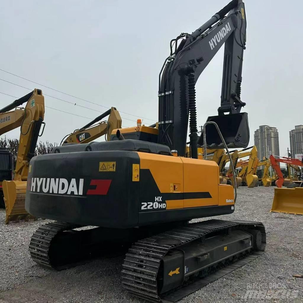 Hyundai 220VS Vikšriniai ekskavatoriai