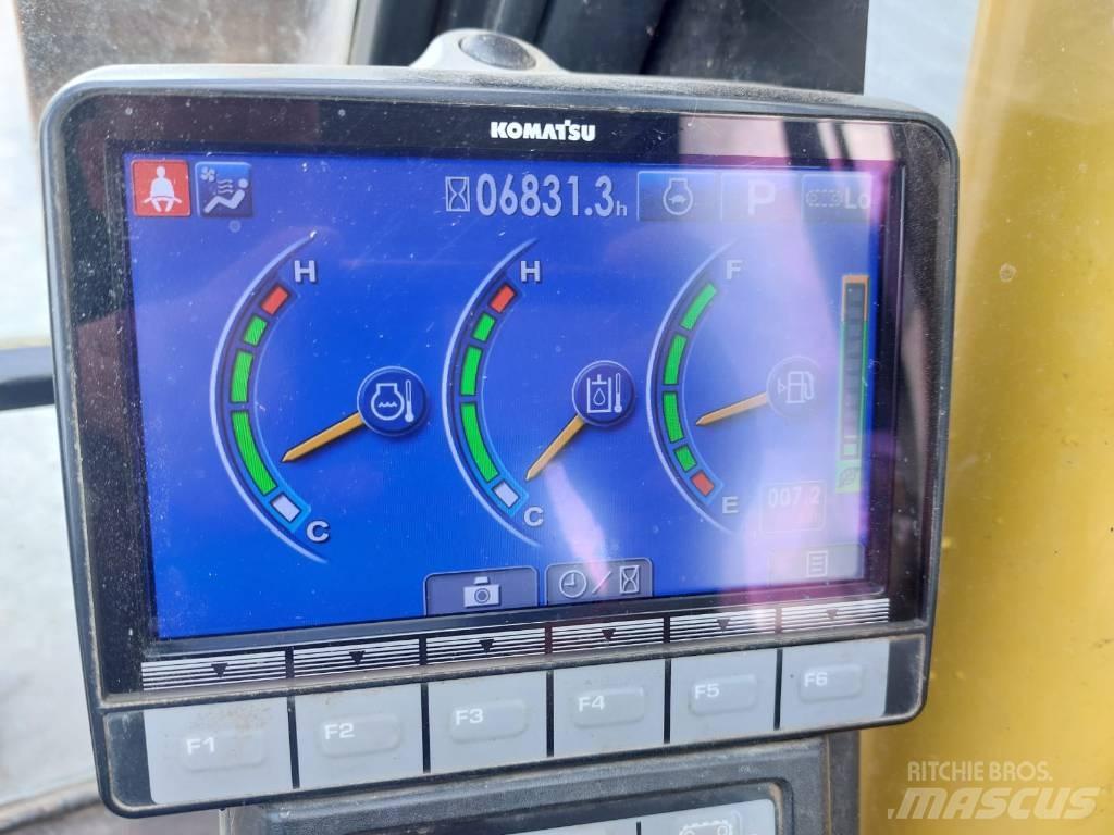 Komatsu PC210LC-10 Vikšriniai ekskavatoriai