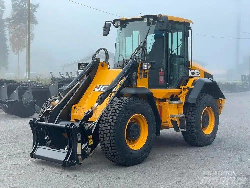 JCB 417 HT Naudoti ratiniai krautuvai