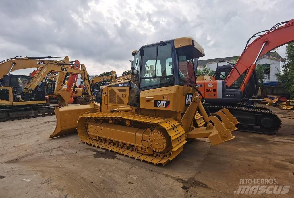CAT D 5 K Vikšriniai buldozeriai