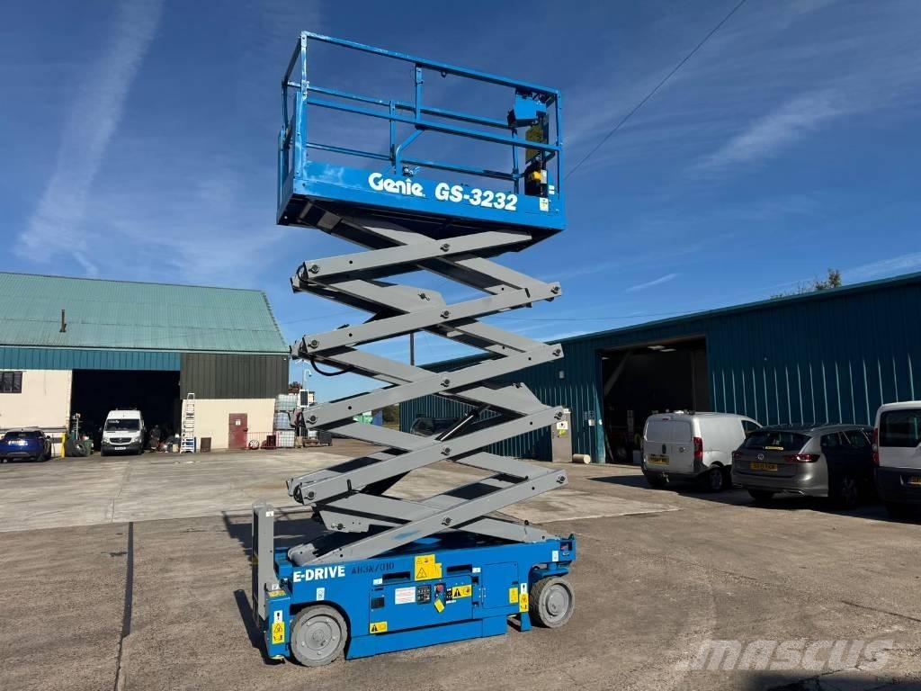 Genie GS 3232 Žirkliniai keltuvai