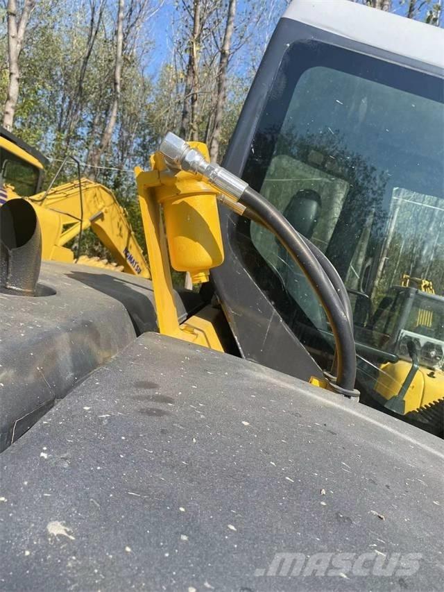 Komatsu pc78us Vikšriniai ekskavatoriai