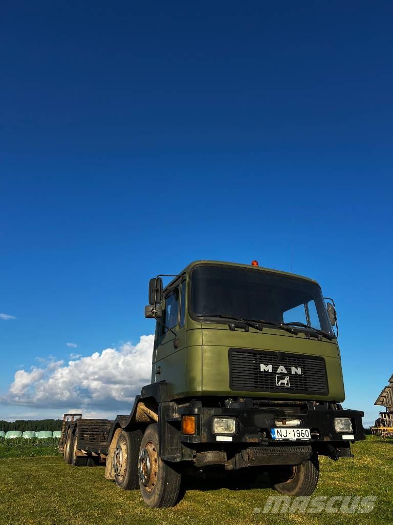 MAN 32.322 Miškovežių vilkikai