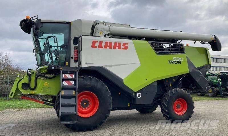 CLAAS TRION 530 Derliaus nuėmimo kombainai