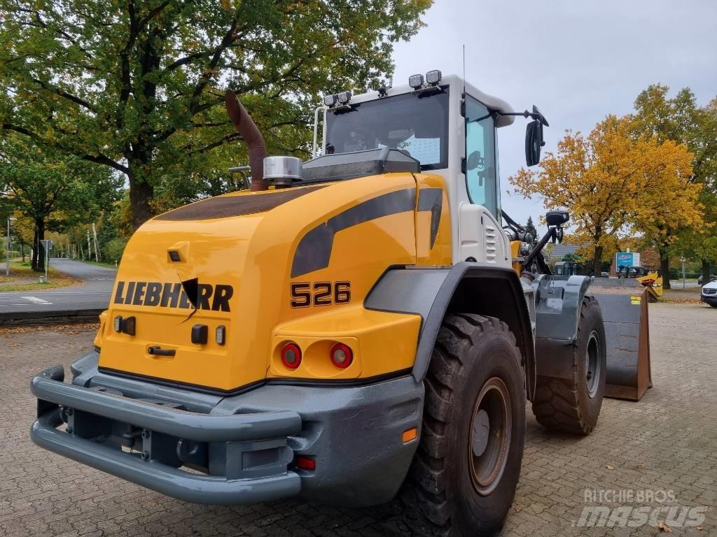 Liebherr L 526 Naudoti ratiniai krautuvai