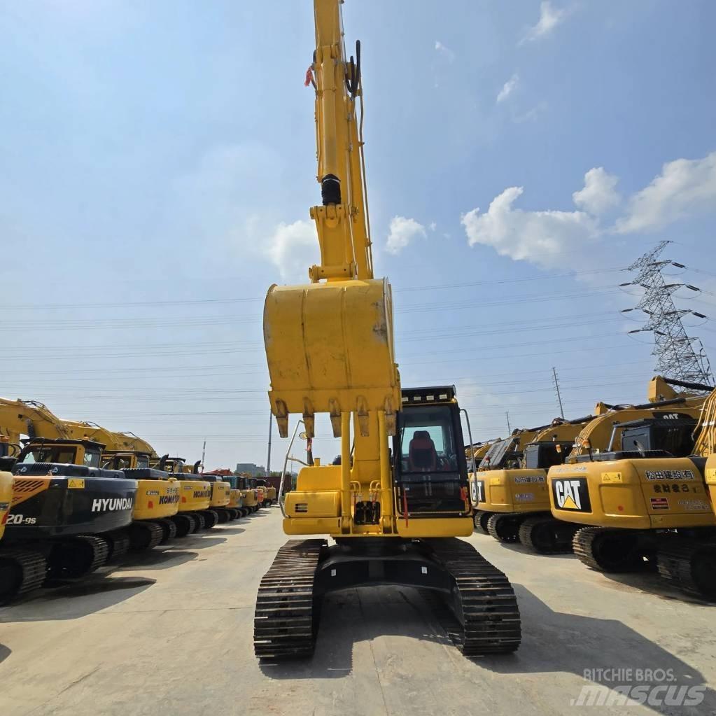 Komatsu PC 200-8 Vikšriniai ekskavatoriai