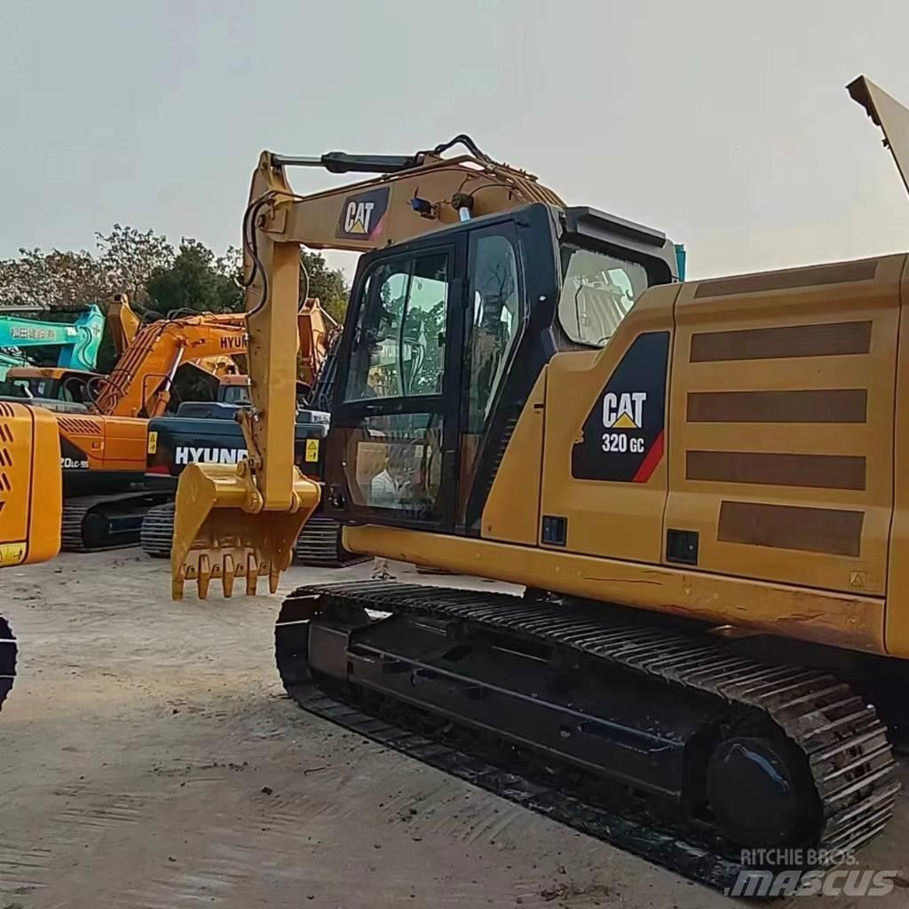 CAT 320GC Vikšriniai ekskavatoriai