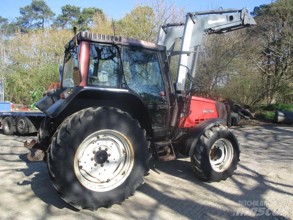 Valtra 6350 Traktoriai