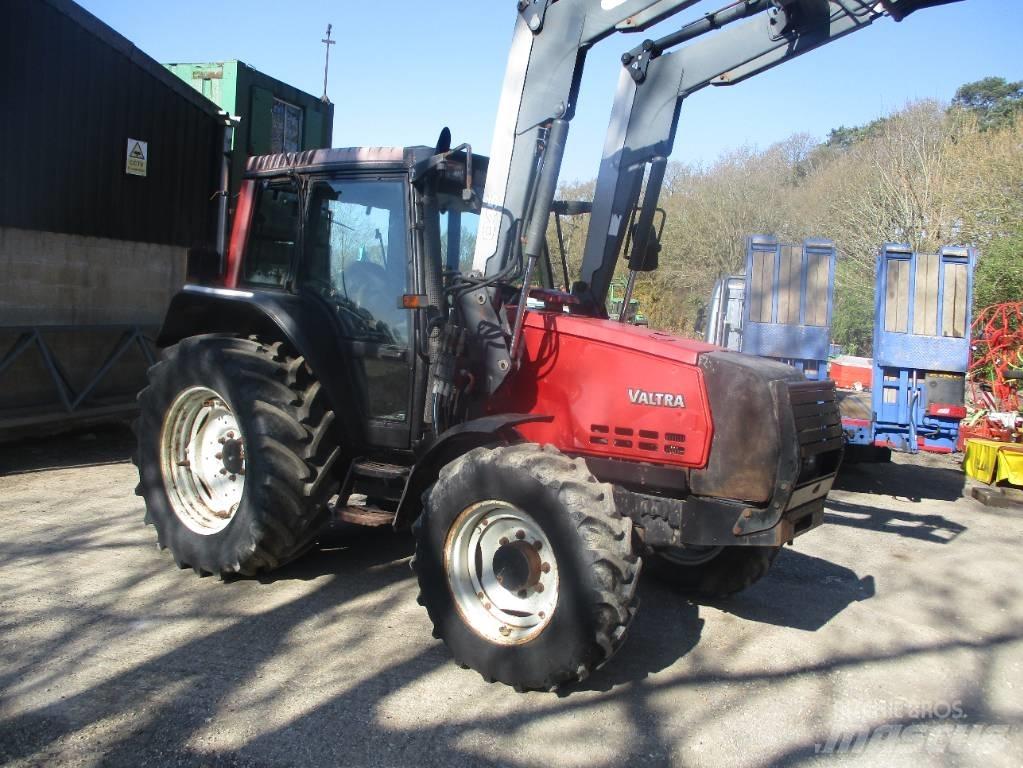 Valtra 6350 Traktoriai
