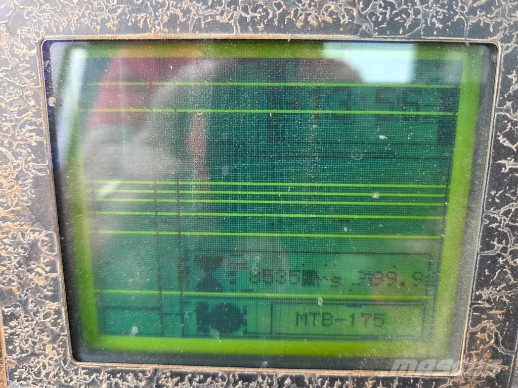 Liebherr 904 Vikšriniai ekskavatoriai