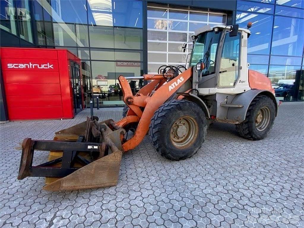 Atlas AR95 Daugiafunkciniai pakrovėjai