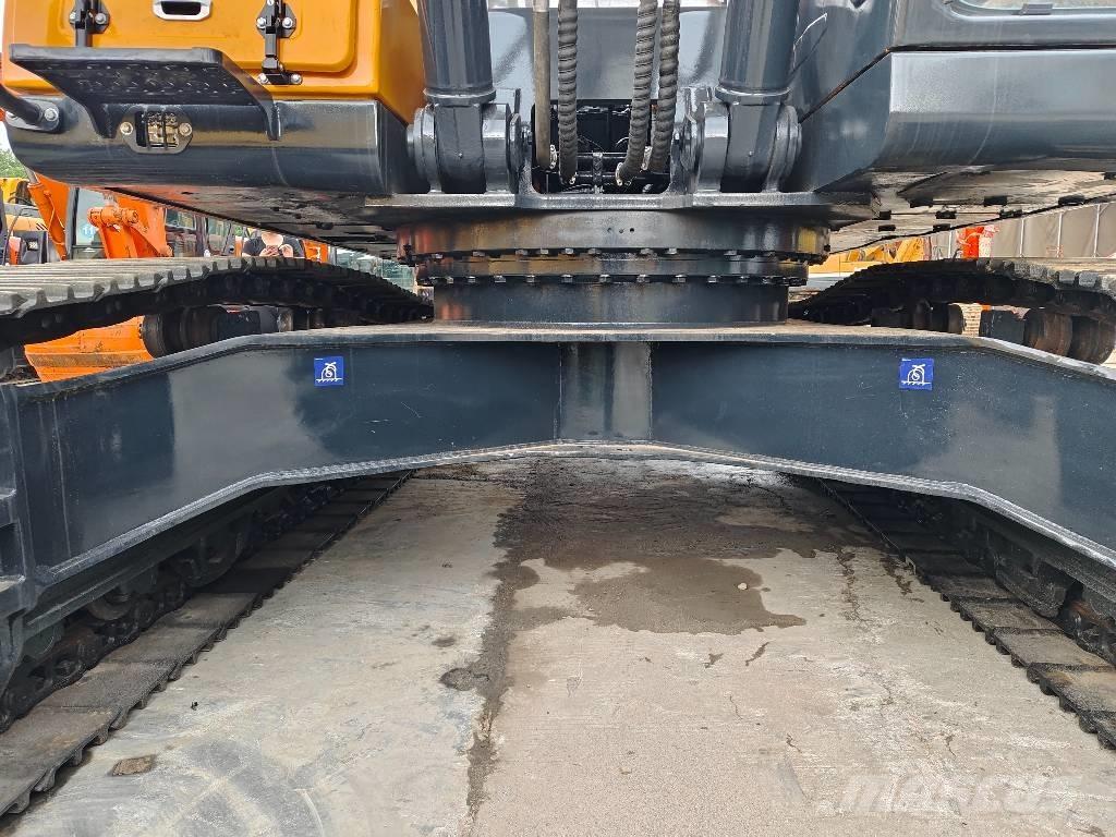Hyundai R350LVS Vikšriniai ekskavatoriai