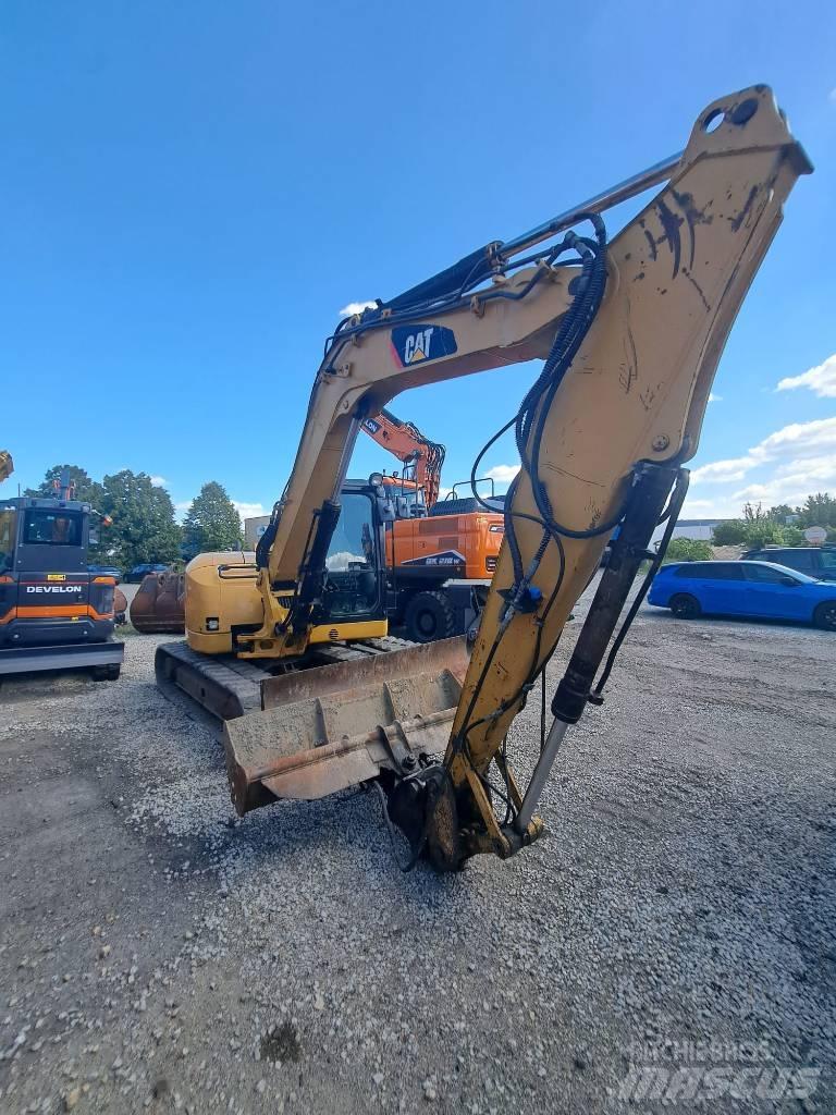 CAT 308 D Vidutinės galios ekskavatoriai 7-12 t