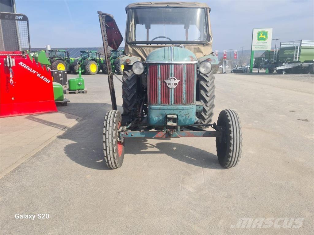 Hanomag R 324 SA Traktoriai