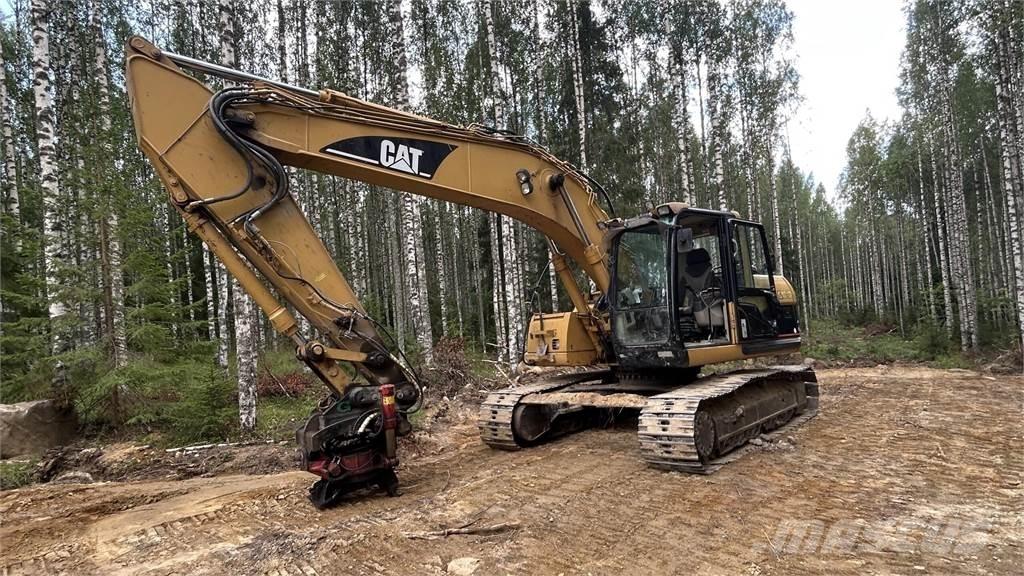 CAT 320C Vikšriniai ekskavatoriai