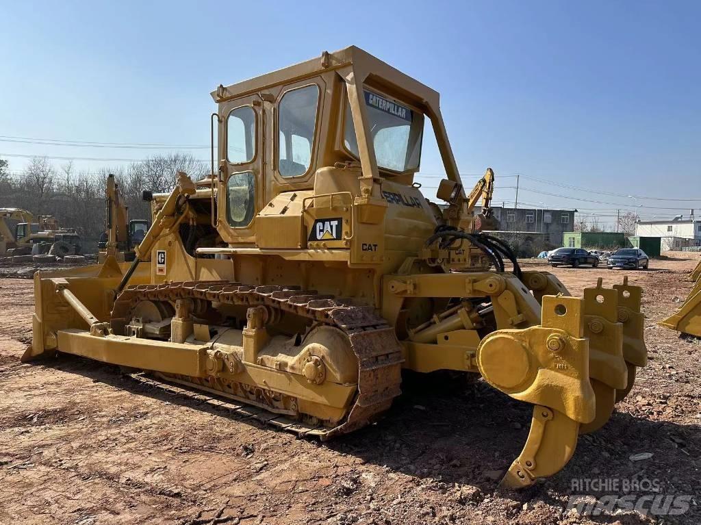 CAT D 8 K Vikšriniai buldozeriai