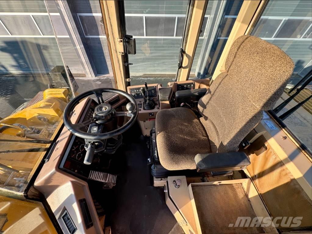 CAT 966 F II Naudoti ratiniai krautuvai