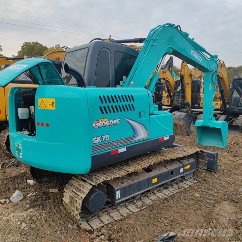 Kobelco SK 75 Vikšriniai ekskavatoriai