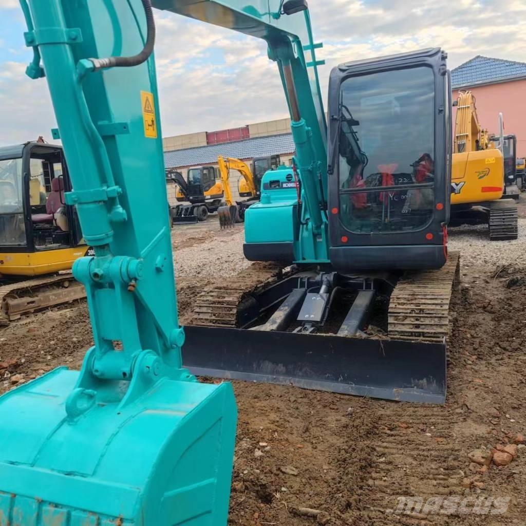 Kobelco SK 75 Vikšriniai ekskavatoriai