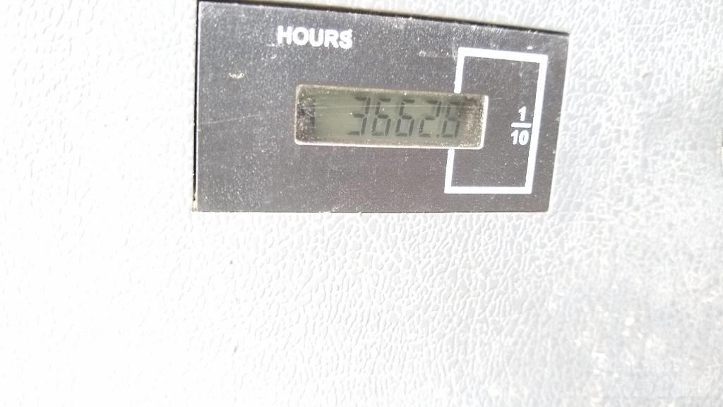Hyundai HX 220 L Vikšriniai ekskavatoriai