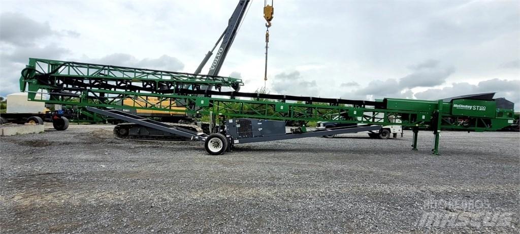 McCloskey ST100 Transporteriai