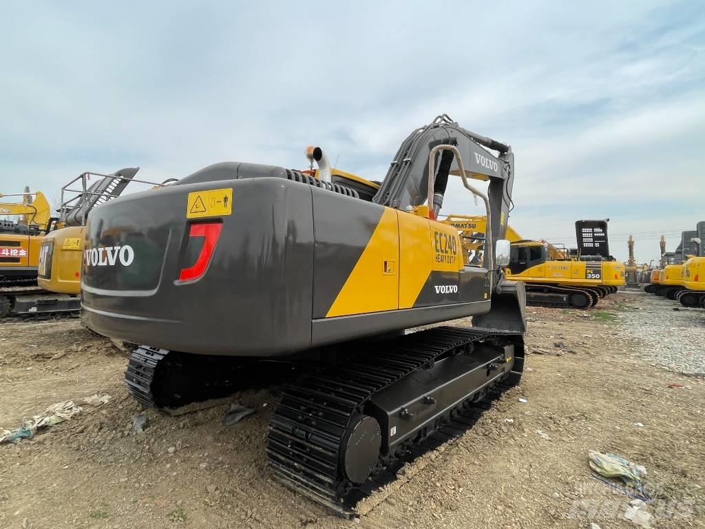 Volvo EC 240 Vikšriniai ekskavatoriai