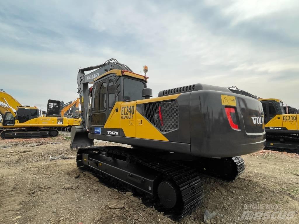 Volvo EC 240 Vikšriniai ekskavatoriai