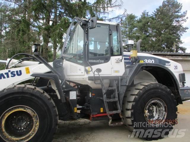 Komatsu WA 380 Naudoti ratiniai krautuvai