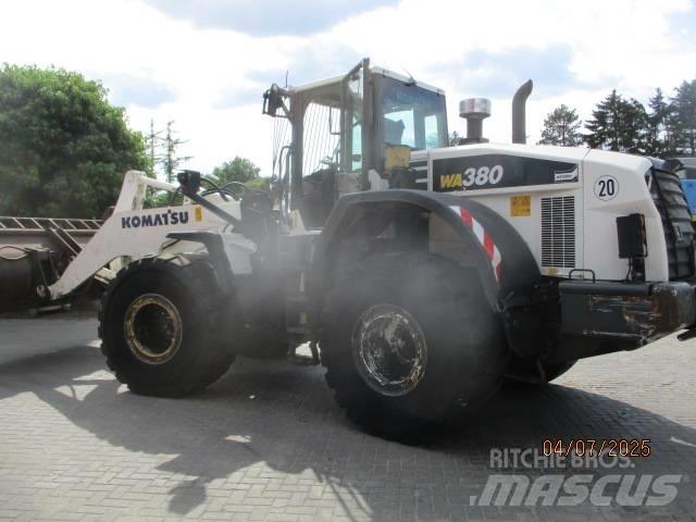 Komatsu WA 380 Naudoti ratiniai krautuvai