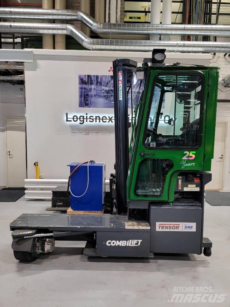Combilift C4000ET Šakiniai krautuvai su privažiavimu iš visų keturių pusių