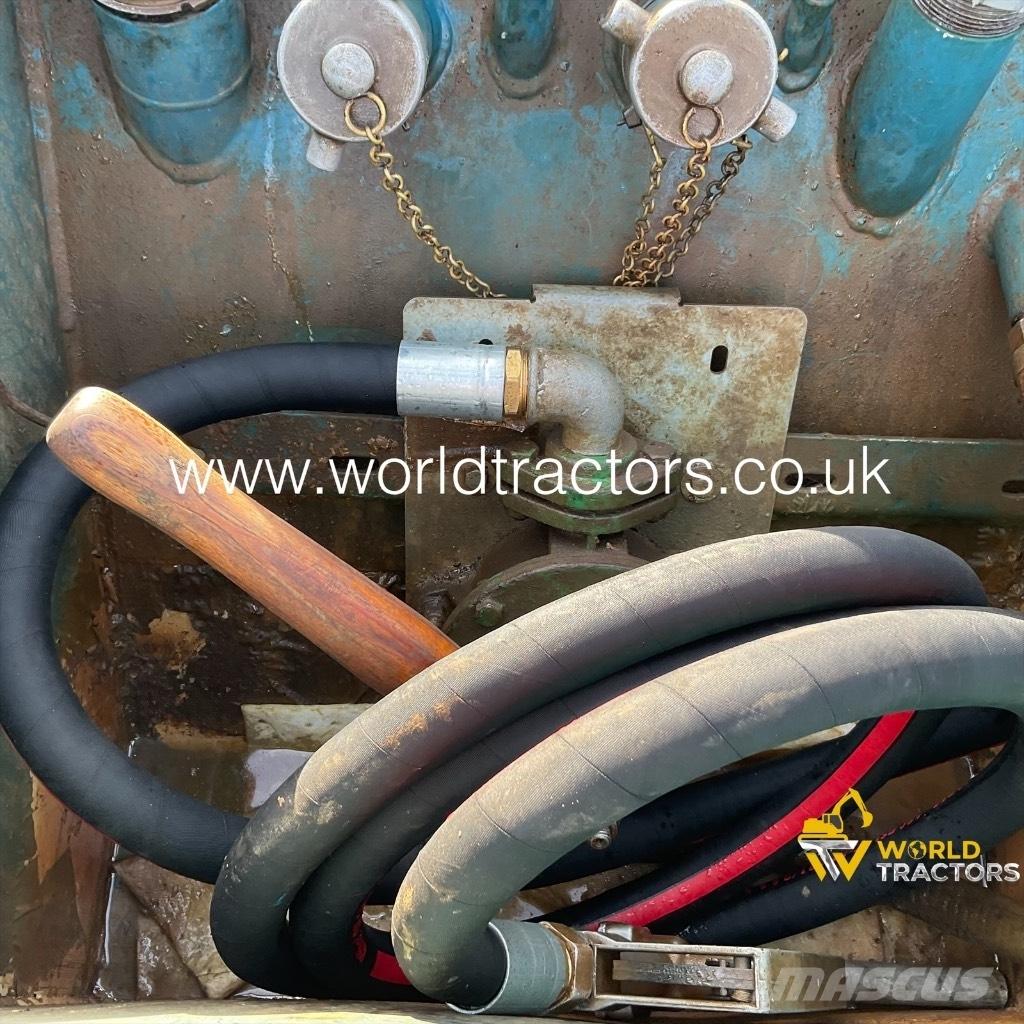  CONQUIP FUEL BOWSER Degalų ir priedų talpyklos