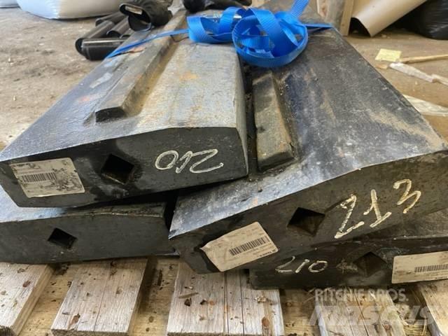 Terex XH320SR Kiti naudoti statybos komponentai