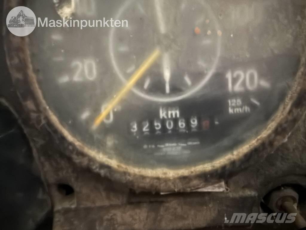 Scania LS 76 kranbil Automobiliniai kranai