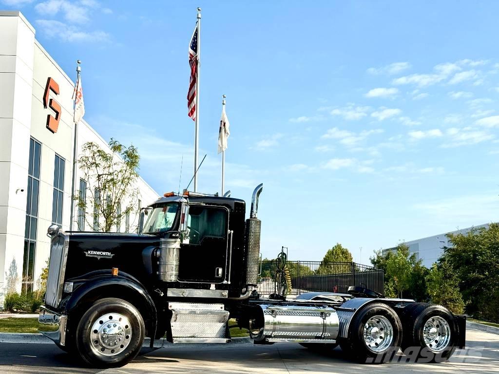 Kenworth W 900 Naudoti vilkikai