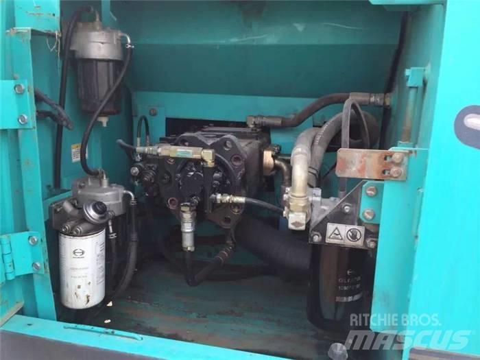 Kobelco SK 200-8 Vikšriniai ekskavatoriai